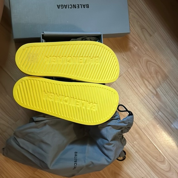 🔥💐AUTHENTIC YELLOW BALENCIAGA FLORAL SLIDES 🛝 SIZE 38 - Picture 4 of 9